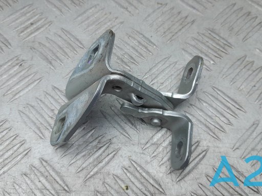 GM 20986576 Петля двери задней правой в наличии Запорожье