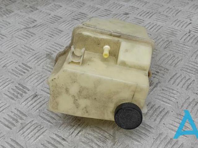 Водяной бачок системы охлаждения 217105BC0A NISSAN