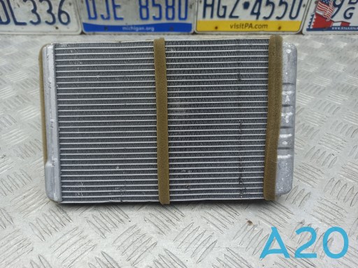Радиатор отопителя салона 22961456 GM