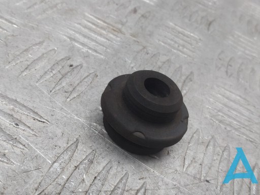 Подушка радиатора охлаждения, нижняя 253361G000 HYUNDAI