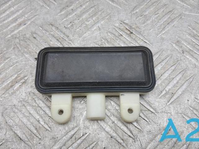 Кнопка привода замка 3/5 двери (ляды)/крышки багажника 253805DA0A NISSAN
