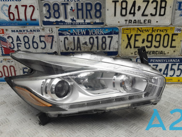 260105AA0B NISSAN Фара правая купить в Ровно