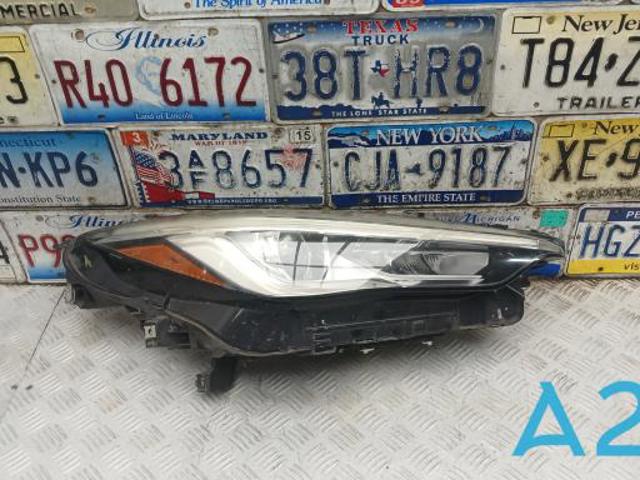 NISSAN 260105NA0A Правая фара в наличии Винница