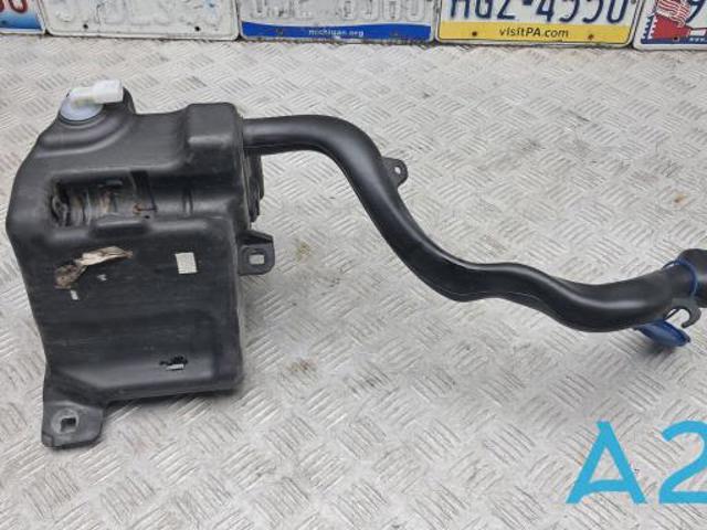 Бачок омывателя лобового стекла 289125DC0A NISSAN