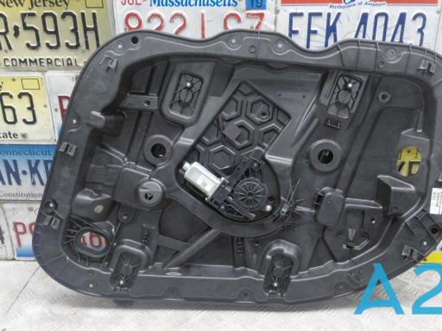 30747092 VOLVO Стеклоподъемник передней правой двери купить в Кривой Рог