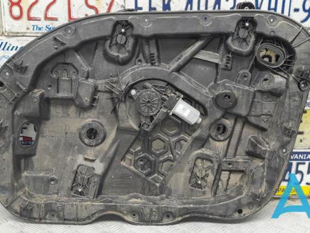 VOLVO 30747092 Стеклоподъемник передней правой двери в наличии Каменское