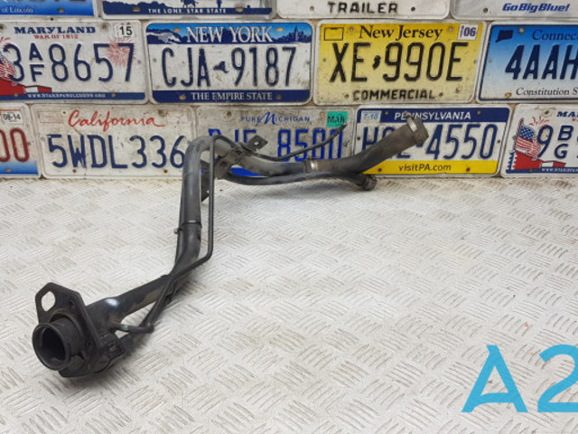 Заливная горловина топливного бака 310303Q500 HYUNDAI