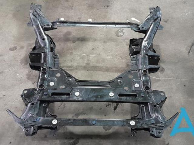 Балка передней подвески 31116866689 BMW