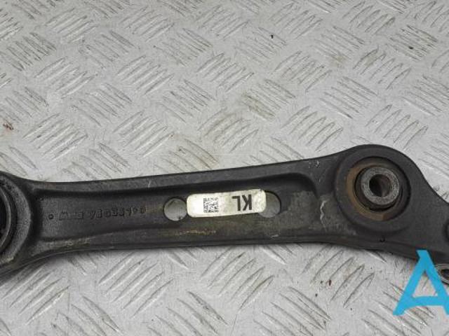 Рычаг передней подвески нижний левый 31126777743 BMW