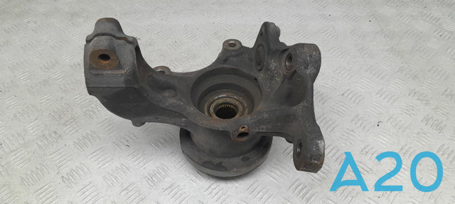 Цапфа поворотная правая 31216768996 BMW