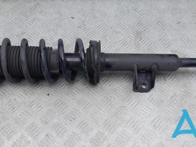 Передний правый амортизатор 31316866591 BMW