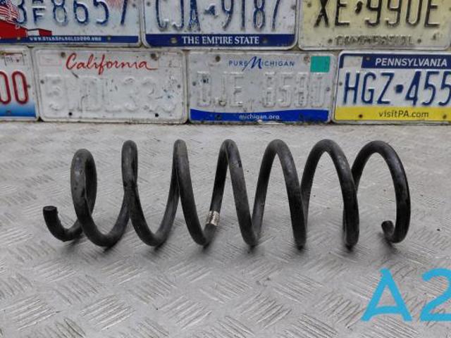 Пружина передняя 31336796764 BMW