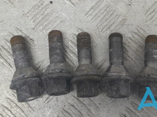 VOLVO 31423735 Колесный болт в наличии Полтава