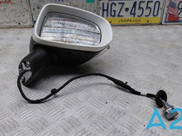 Правое боковое зеркало 31424825 VOLVO