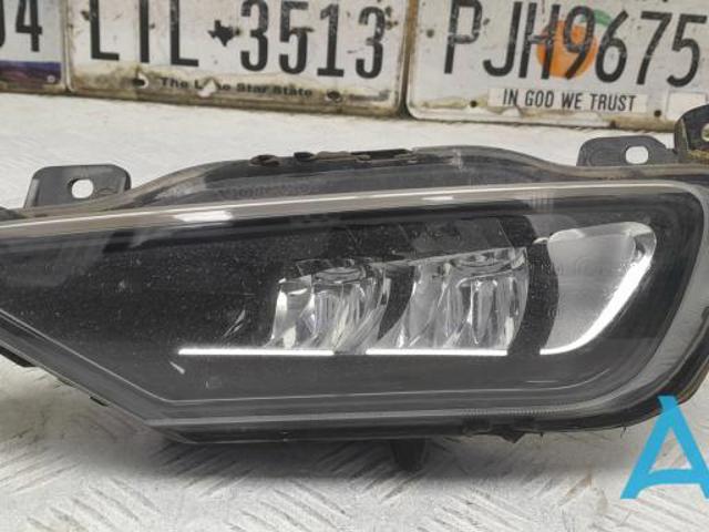 Фара противотуманная, левая 31434666 VOLVO