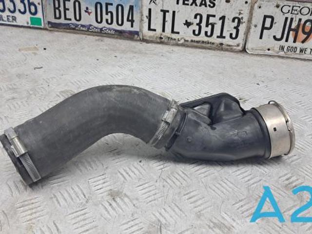 Патрубок воздушный, выход из турбины (наддув) 31439498 VOLVO