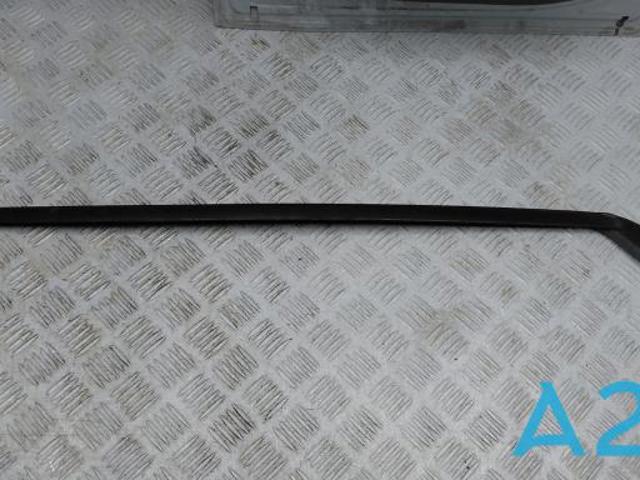 Защитная накладка ветрового стекла левая 31448939 VOLVO