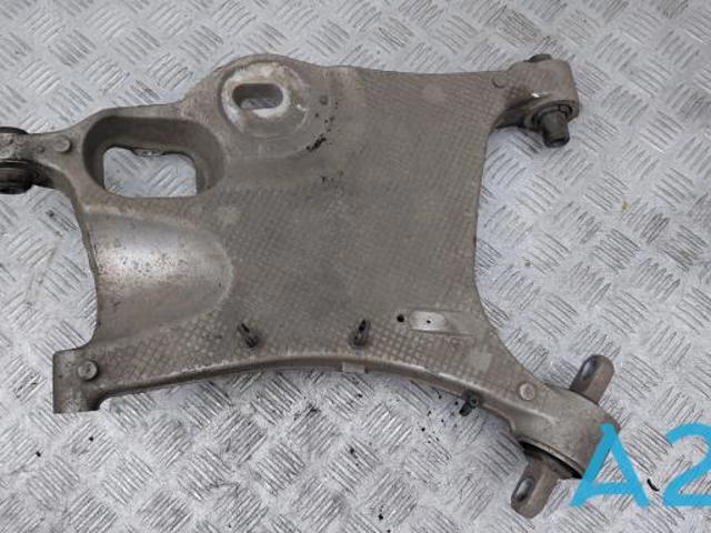 Рычаг задней подвески нижний, правый 31451943 VOLVO