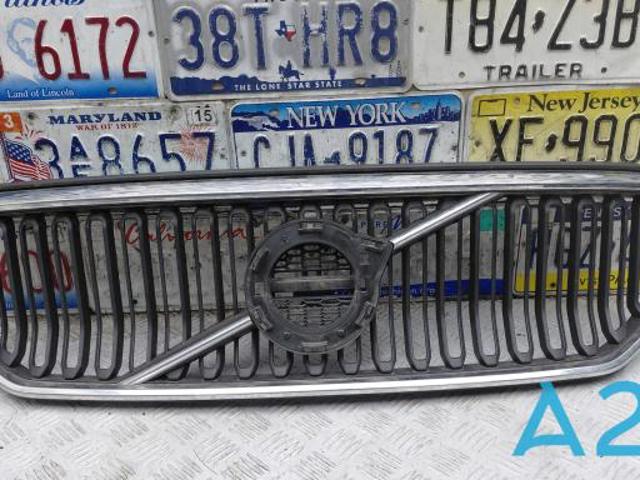 VOLVO 31457342 Решетка радиатора в наличии Винница