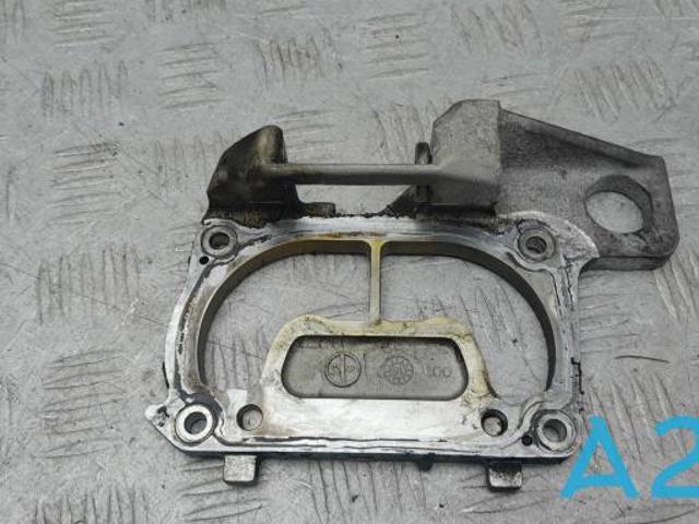 Кронштейн компрессора наддува двигателя 31459809 VOLVO