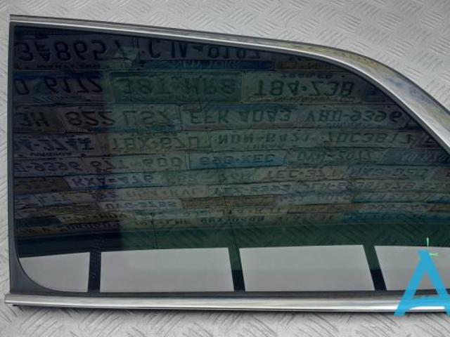 31468145 VOLVO Стекло кузова (багажного отсека) левое купить в Тернополь