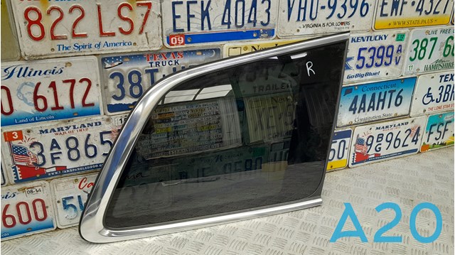 Стекло кузова/багажного отсека, правое 31468147 VOLVO