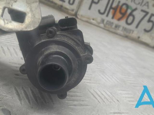 Водяной насос охлаждения электро дополнительный 31657307 VOLVO