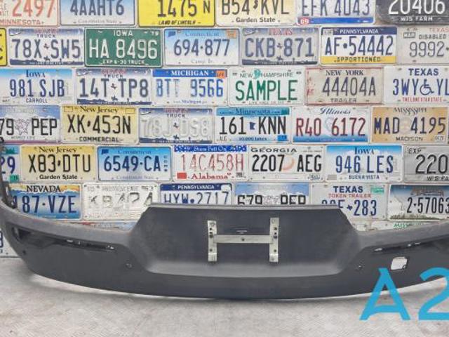 Задний бампер 31663160 VOLVO