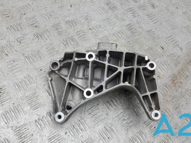 Кронштейн генератора натяжной 31670108 VOLVO