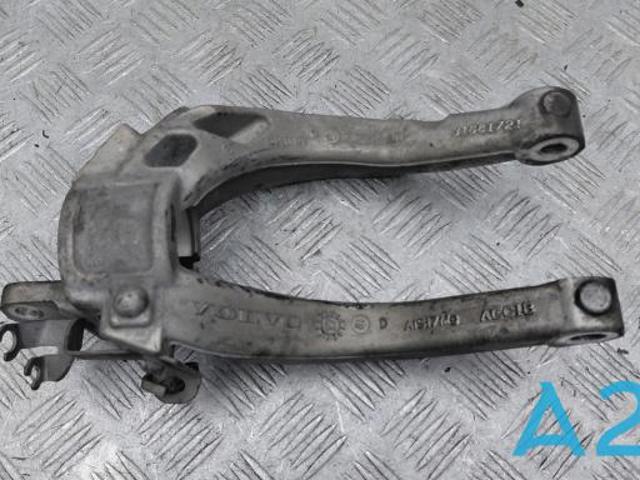 Вилка амортизатора переднего нижняя правая 31681721 VOLVO