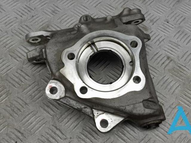 Цапфа поворотного кулака 31681852 VOLVO