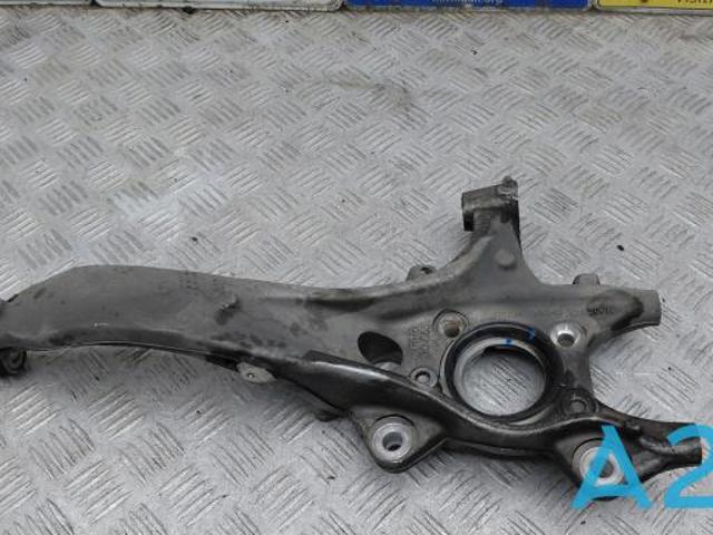Цапфа передняя правая 31682226 VOLVO