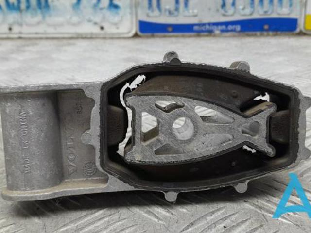 VOLVO 31686298 Подушка (опора) двигателя задняя в наличии Украина