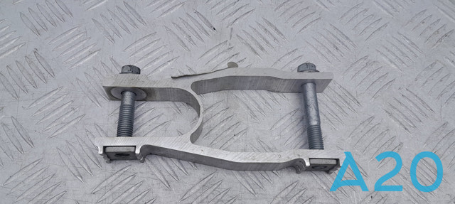 Кронштейн подушки (опоры) двигателя, задней 31686299 VOLVO