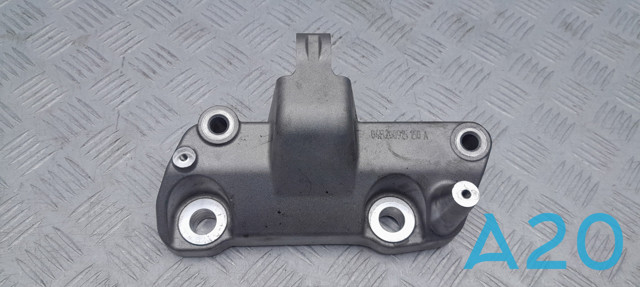31686307 VOLVO Кронштейн подушки (опоры) двигателя левой купить в Сумы