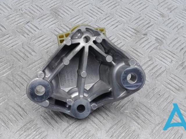 Подушка (опора) двигателя, правая нижняя 31686308 VOLVO