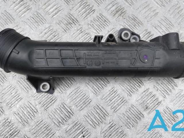 31686412 VOLVO Шланг (патрубок) интеркуллера купить в Ирпень