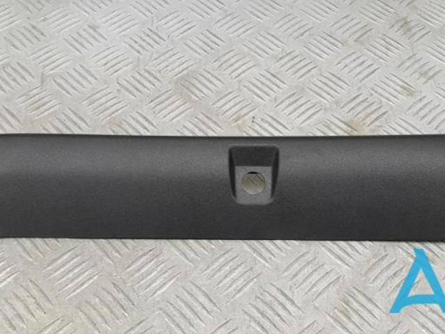 Обшивка ляды 31693091 VOLVO