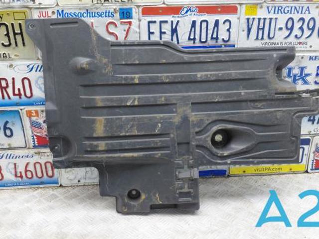 Защита днища, задняя правая 31694916 VOLVO