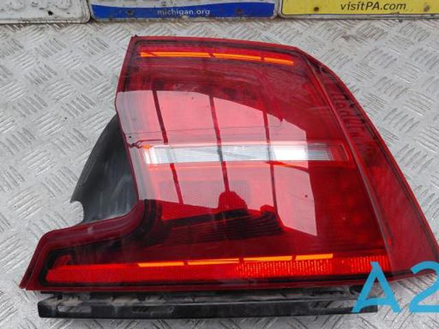 Фара задняя правая внешняя 31698715 VOLVO