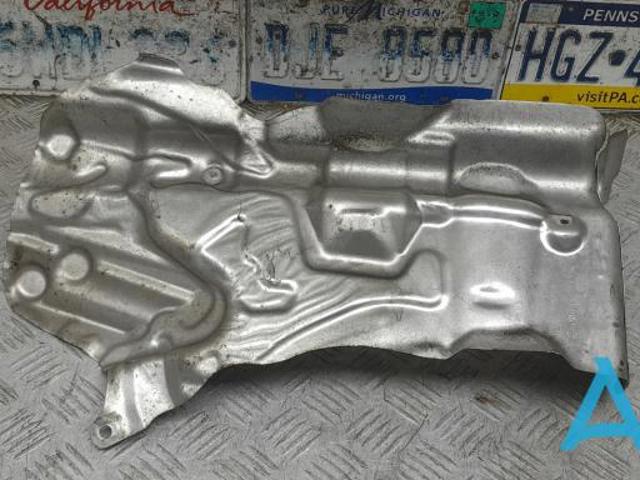Защита (тепловой экран) рулевой рейки 32105A01AF4 BMW