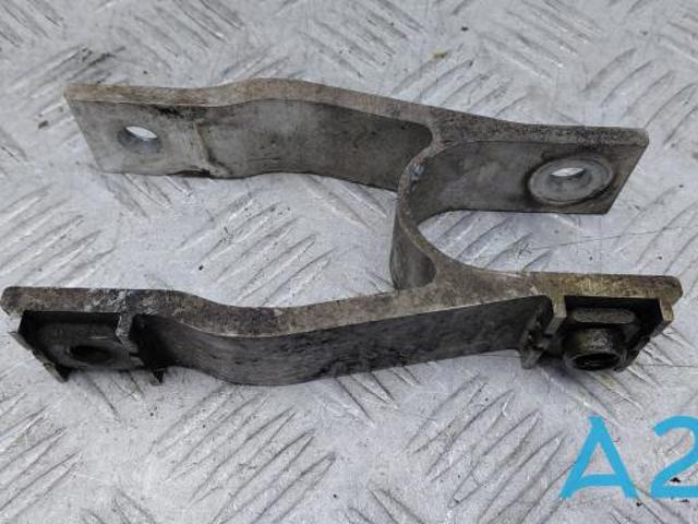 Кронштейн подушки (опоры) двигателя, задней 32139982 VOLVO