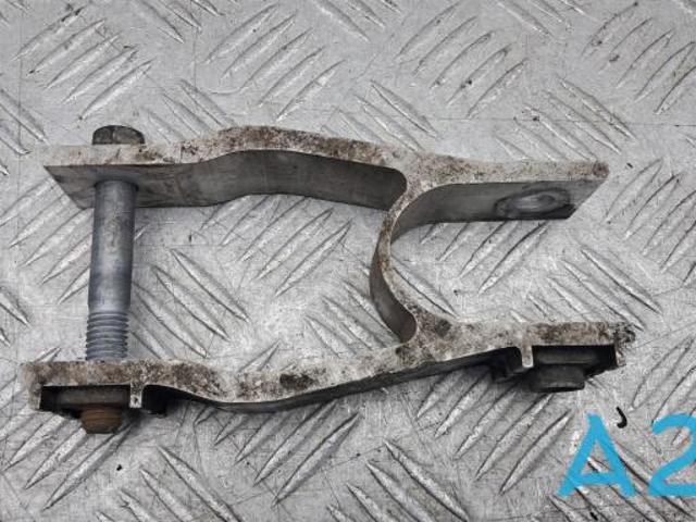 VOLVO 32139982 Кронштейн подушки (опоры) двигателя задней в наличии Сумы