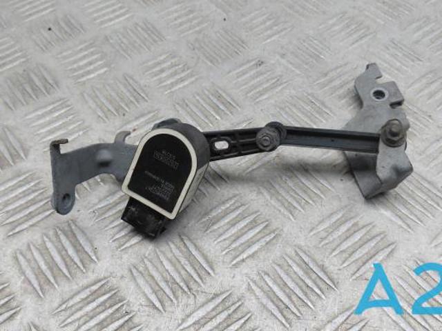 Датчик уровня положения кузова, задний левый 32221958 VOLVO