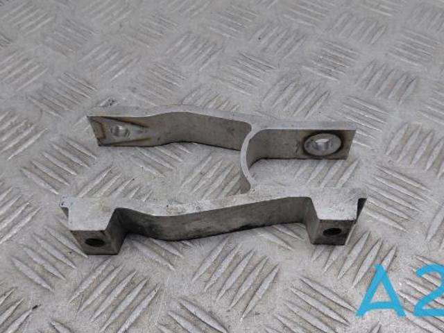 VOLVO 32222107 Кронштейн подушки (опоры) двигателя правой в наличии Николаев