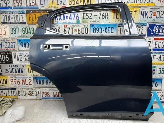 Дверь пассажирская задняя правая 32228595 VOLVO