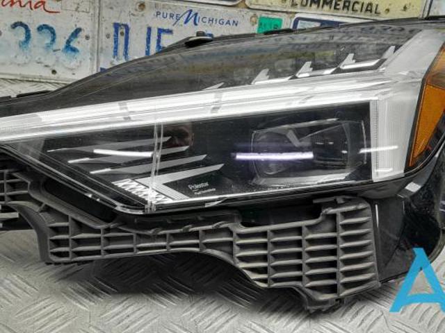 Фары 32228751 VOLVO