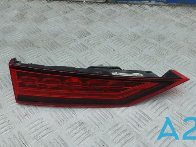 Задняя левая внутренняя фара 32228904 VOLVO