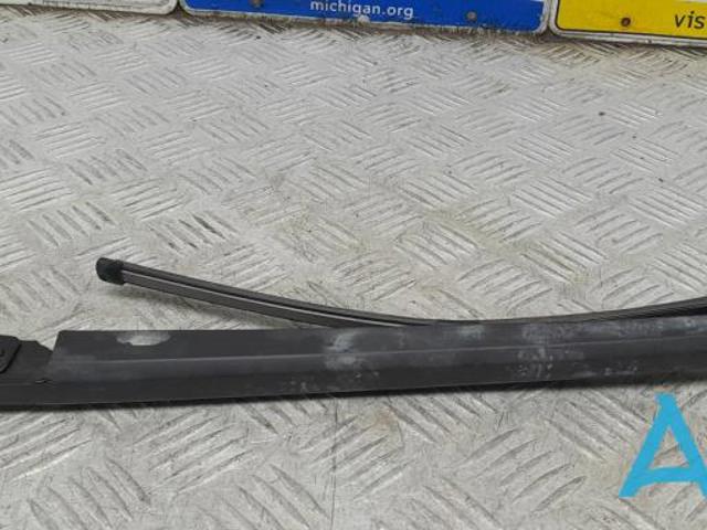 Поводок дворника заднего стекла 32229641 VOLVO