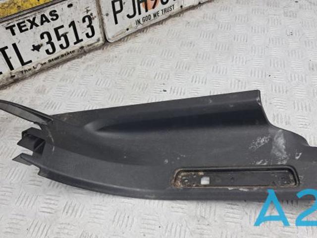 VOLVO 32244626 Накладка дверного порога внутренняя задняя правая в наличии Харьков